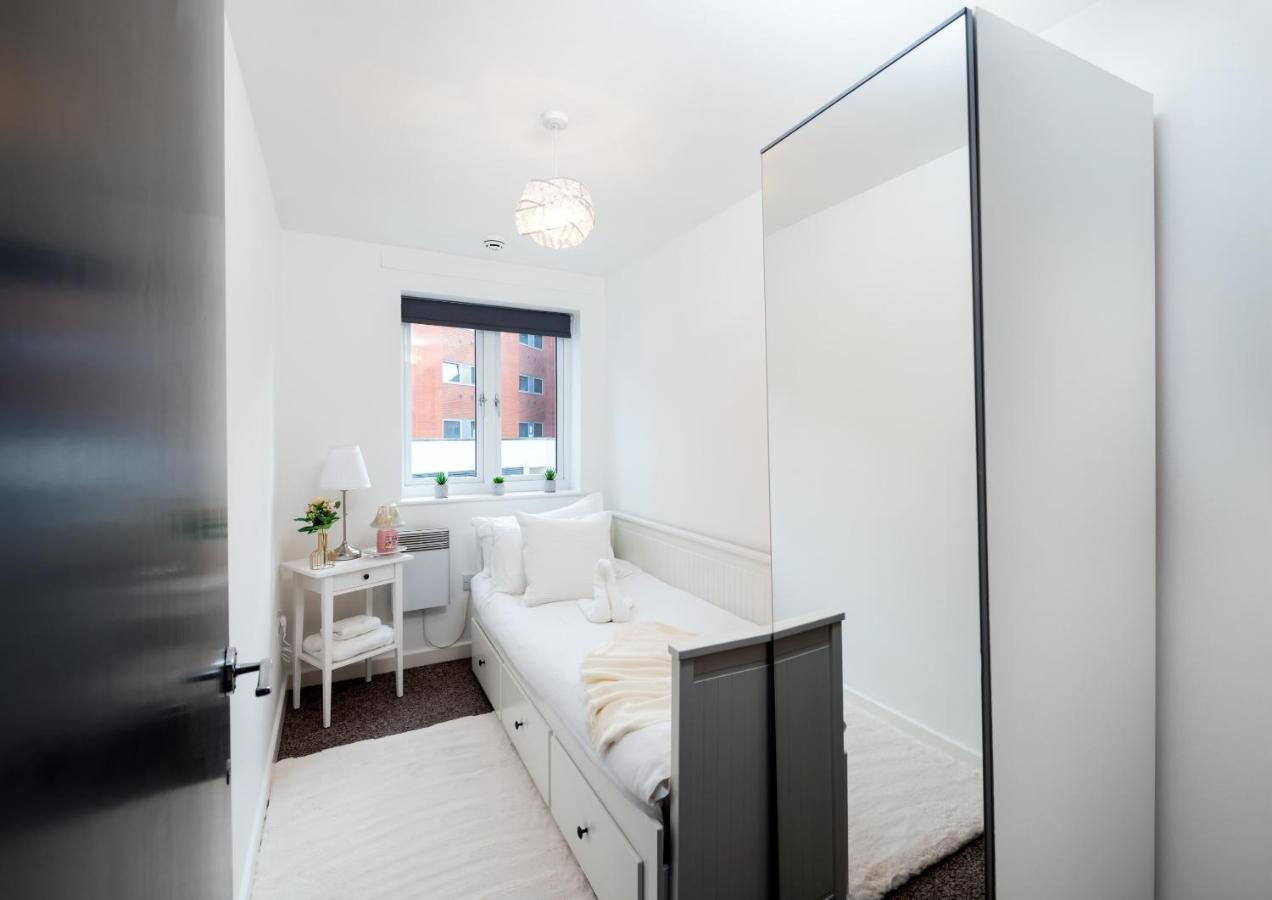 Gunwharf Quays Two Bedroom